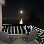 Lela Apartament Medveja