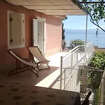 Lela Apartament *