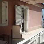 Apartament Lela *