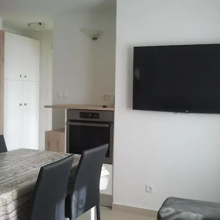 Apartment Lela Medveja