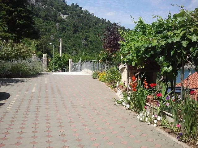 Lela Appartamento Medveja